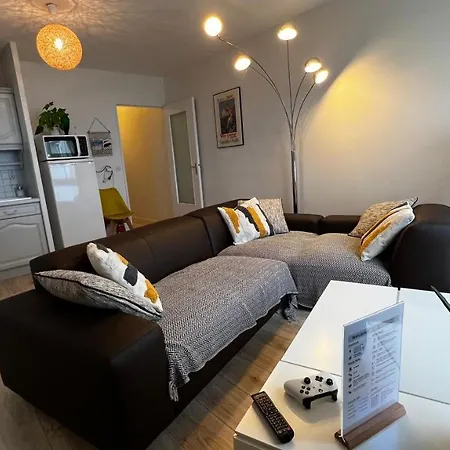 Le Maritime, Front De Apartamento *
