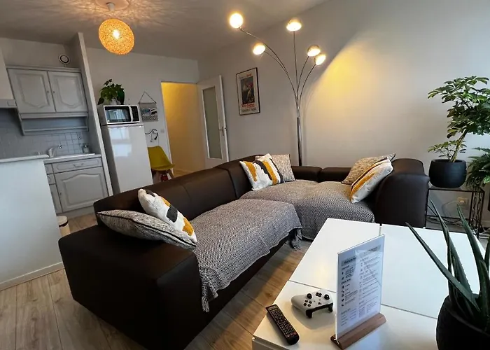 Le Maritime, Front De Apartamento *