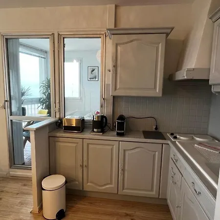Apartment Le Maritime, Front De Et Parking Sous-terrain
