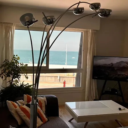 Le Maritime, Front De