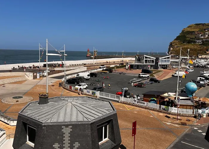 Le Maritime, Front De